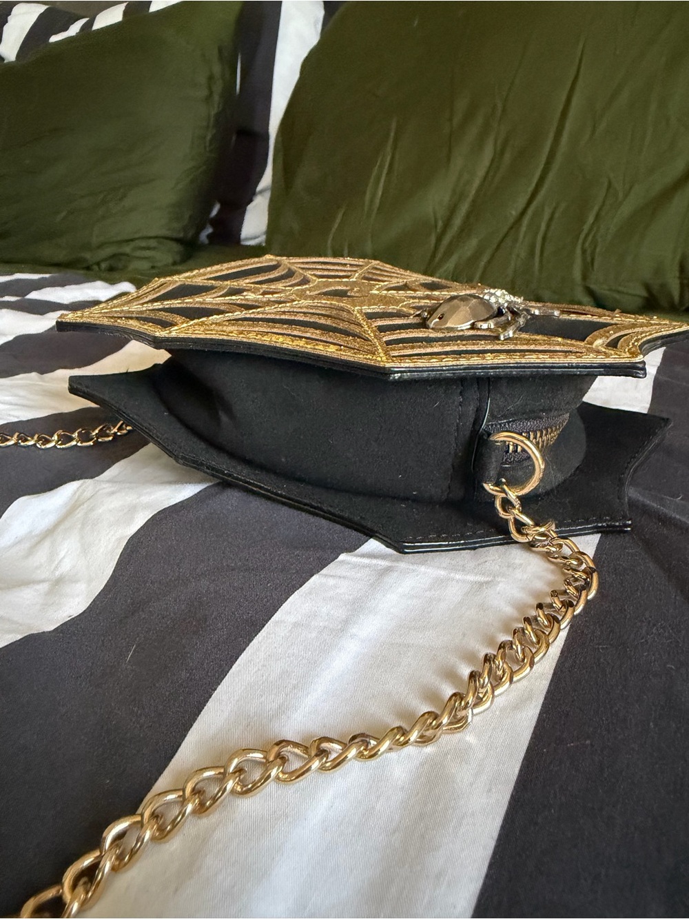 Betsey Johnson Web Surfer Crossbody Purse - Picture 9 of 11